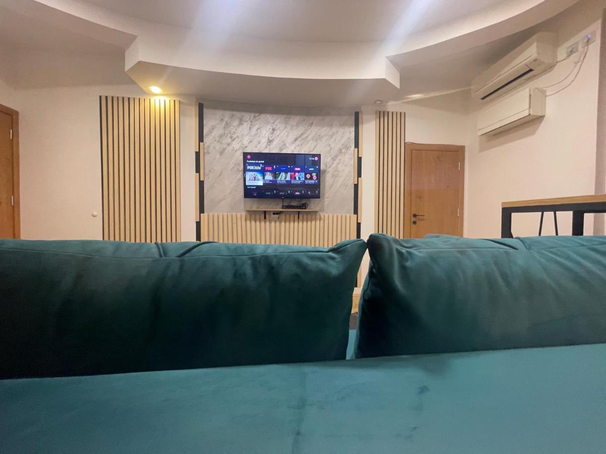 Sofie - Free Parking Place In The Garage 베오그라드 외부 사진