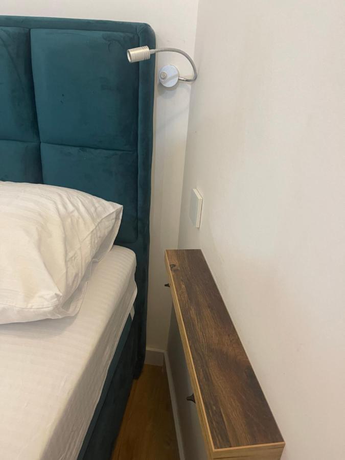 Sofie - Free Parking Place In The Garage 베오그라드 외부 사진